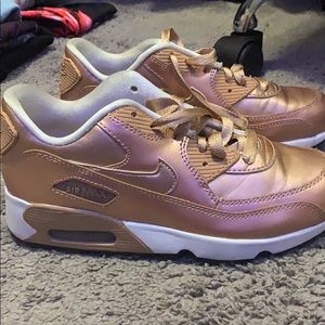 gold nike air max